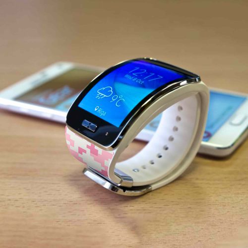 Samsung_Gear S_Army_Pink_Pixel_4